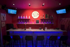 Cafe&Bar Berry Dolce・ベリードルチェ - 練馬のガールズバー 店舗写真