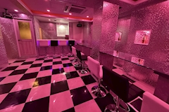 Bunny’s Bar Queen・バニーズバー クイーン - 本厚木のガールズバー 店舗写真