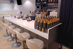 Snack&Lounge 白ねこ - 京橋のラウンジ/クラブ 店舗写真