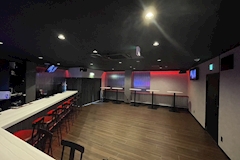 金山 ガールズバー・ネオガールズ 店舗写真