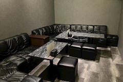 R -GIRL'S BAR-・アール  - 小倉のガールズバー 店舗写真