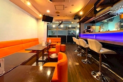 BAR Fortune・バーフォーチュン - 池袋西口のパブ/スナック 店舗写真