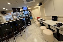 Girls Lounge 酒preme・シュプリーム - 関内のクラブ/ラウンジ 店舗写真