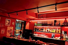 PALACE-ATHENE・パラスアテネ - 湯島のガールズバー 店舗写真