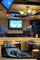 BLUES・ブルース - 湯島・上野のインターナショナルパブ 店舗写真