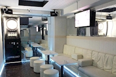 Girls Cafe NEON+・ネオンプラス - 関内のガールズバー 店舗写真