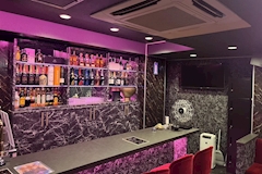 Girls Bar COLOR RED・カラーレッド - 西日暮里のガールズバー 店舗写真