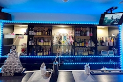 ViVi・ヴィヴィ - 佐世保市・本島町のスナック 店舗写真
