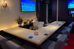 BAR LOUNGE CHARIOT・チャリオット - 曽根崎のスナック 店舗写真