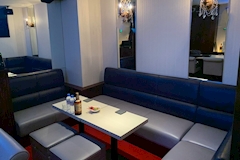 BAR LOUNGE CHARIOT・チャリオット - 曽根崎のスナック 店舗写真