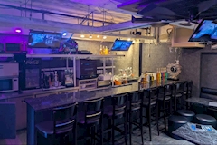 Bar ASTER・アステール - 新宿三丁目のガールズバー 店舗写真