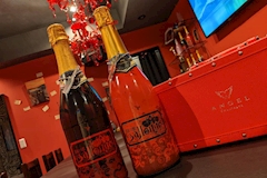 深紅の館~Sallouge~・シンクノヤカタ~サルージュ~ - 兎我野町のコンカフェ 店舗写真