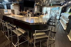 HoneyFlash 池袋西口店・ハニーフラッシュ - 池袋西口のガールズバー 店舗写真