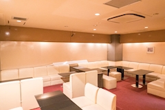 ELYSION・エリシオン - ミナミのスナック 店舗写真
