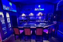 夜ふカマし・ヨフカマシ - 青森市のオカマ/ニューハーフ 店舗写真