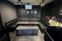 GENESIS・ジェネシス - 川崎駅のガールズバー 店舗写真