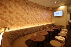 Pizz.・ピッツイ - 川口のガールズバー 店舗写真