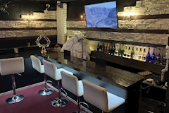Girls Bar FELIZ・フェリス - 町田のガールズバー 店舗写真