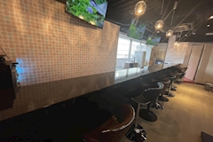 GIRL'S BAR POP・ポップ - 新宿駅東口のガールズバー 店舗写真