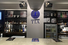 GIRL'S BAR TIA 淵野辺店・ティア - 淵野辺のガールズバー 店舗写真