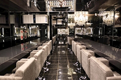 AILESS・エス - 錦糸町駅南口のガールズバー 店舗写真