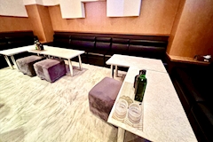 New Snack Iberis・イベリス - 青森市のスナック 店舗写真