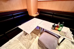 New Snack Iberis・イベリス - 青森市のスナック 店舗写真