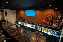 Snack & Bar 九雀・クジャク - 北九州市・黒崎のガールズバー 店舗写真