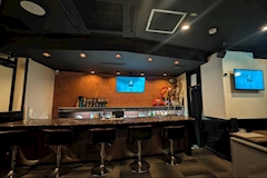 Snack & Bar 九雀・クジャク - 北九州市・黒崎のガールズバー 店舗写真