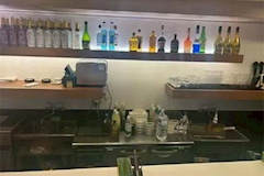 BAR OLris・バーオルリス - 梅田のガールズバー 店舗写真