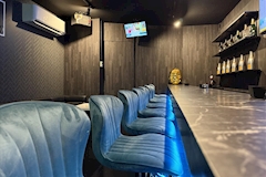Girls Bar Aman・アマン - 船橋駅南口のガールズバー 店舗写真