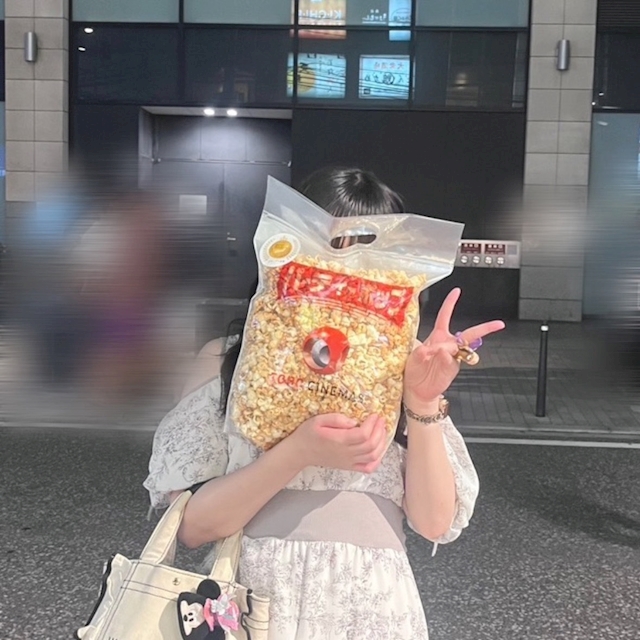 ピックアップニュース 【朗報】ねむ、でっけぇポップコーンをGET🍿