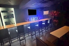 Crystal・クリスタル - 新橋のガールズバー 店舗写真