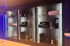 Crystal・クリスタル - 新橋のガールズバー 店舗写真