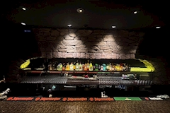 BILLION'S CAFE・ビリオンズカフェ - 大久保のガールズバー 店舗写真