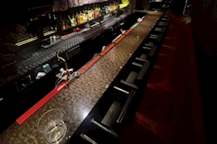 BILLION'S CAFE・ビリオンズカフェ - 大久保のガールズバー 店舗写真