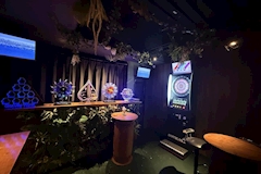 Army・アーミー - 富士見町のガールズバー 店舗写真