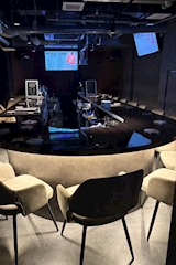 Girl's Bar dimple 六本木店・ディンプル - 六本木のガールズバー 店舗写真