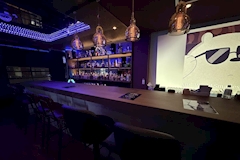 Girls Lounge Lien・リアン - 鶴見駅東口のガールズバー 店舗写真