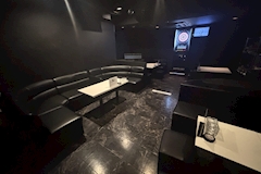 BAR LOG IN・ログイン - 梅田のガールズバー 店舗写真