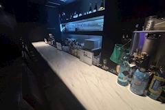 BAR LOG IN・ログイン - 梅田のガールズバー 店舗写真