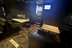 BAR LOG IN・ログイン - 梅田のガールズバー 店舗写真