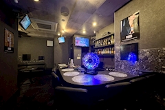 Bar.twenty・バートゥエンティ - 名古屋 栄のガールズバー 店舗写真