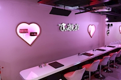 Cafe&Bar でぃあしす - 歌舞伎町のコンカフェ 店舗写真