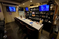 Cafe & Bar NO BRAND・ノーブランド - 横浜西口のコンカフェ 店舗写真