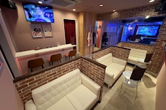 Melty Point・メルティーポイント - 池袋東口のガールズバー 店舗写真