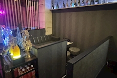 LUXURY GIRLS BAR HONEYS・ハニーズ - 大宮/南銀のガールズバー 店舗写真