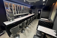BAR ORCA・オルカ - 十三のガールズバー 店舗写真