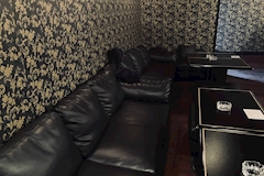 PUB HONEY TRAP・ハニートラップ - 古河・東口のパブ/スナック 店舗写真