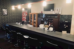 PUB HONEY TRAP・ハニートラップ - 古河・東口のパブ/スナック 店舗写真